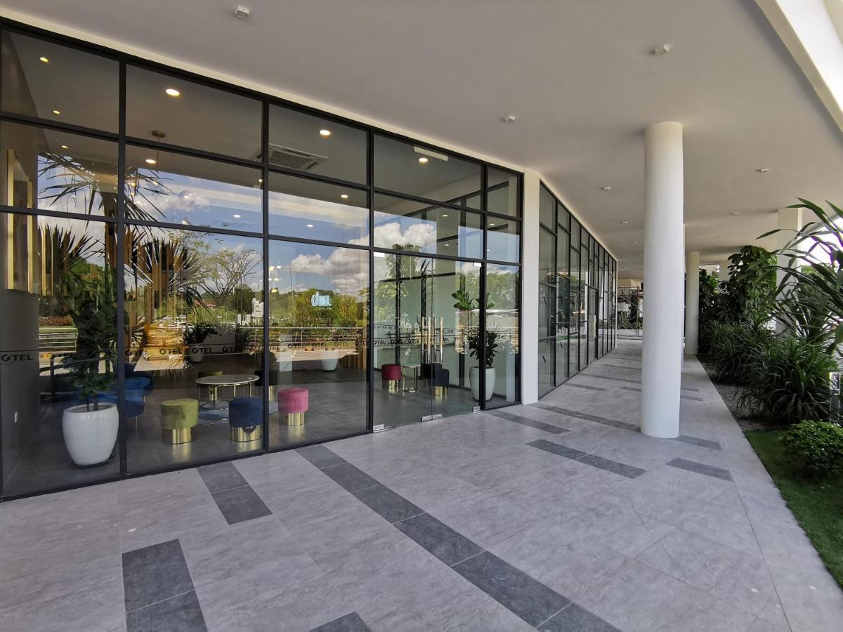 Otel Hotel Sibu Exterior foto